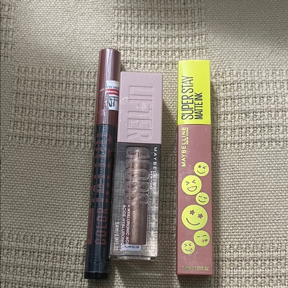 Maybelline Lip Liner and Gloss Set - Brown and Pink - Picture 1 of 4